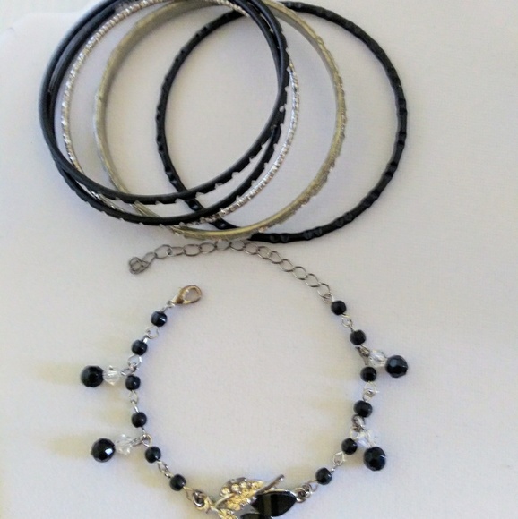 Bracelet & Bangles - Picture 2 of 8